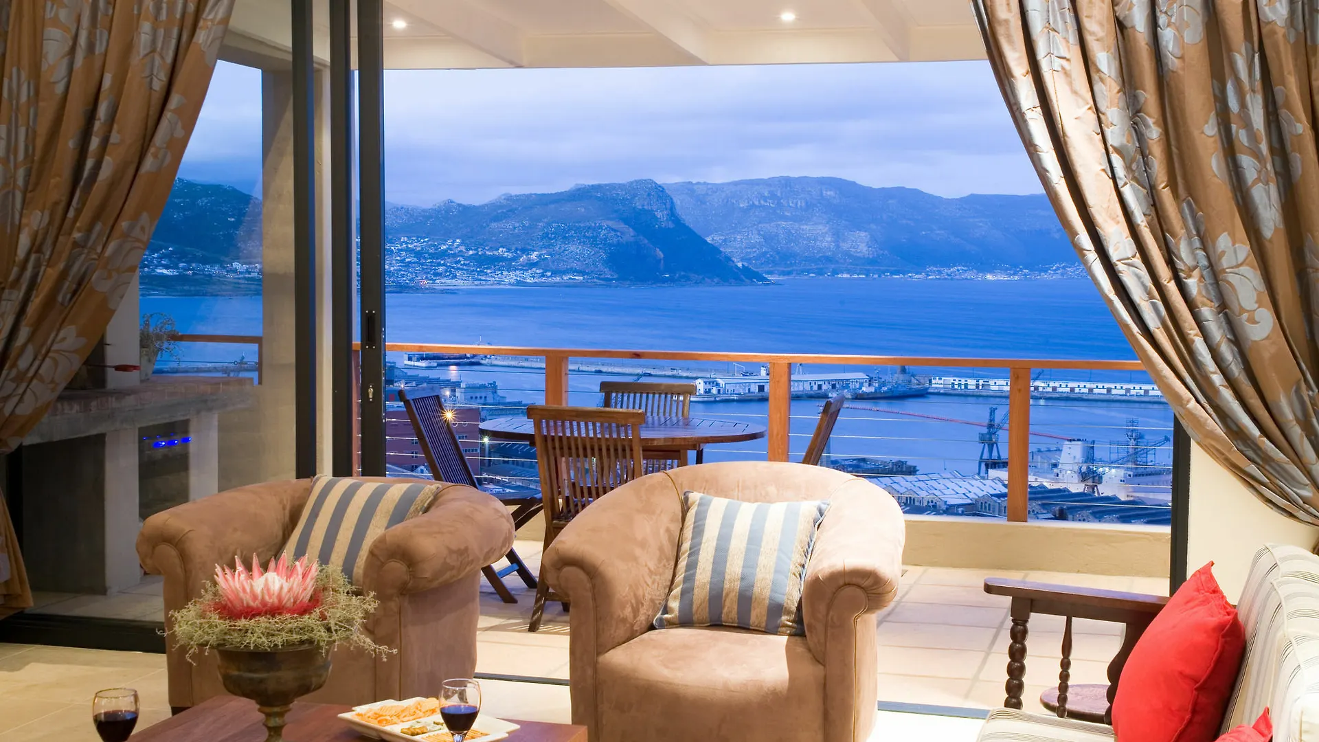 Mariner Guesthouse&Villa Simonʼs Town Maison d'hôtes