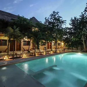 Xan Ha Apartahotel Tulum