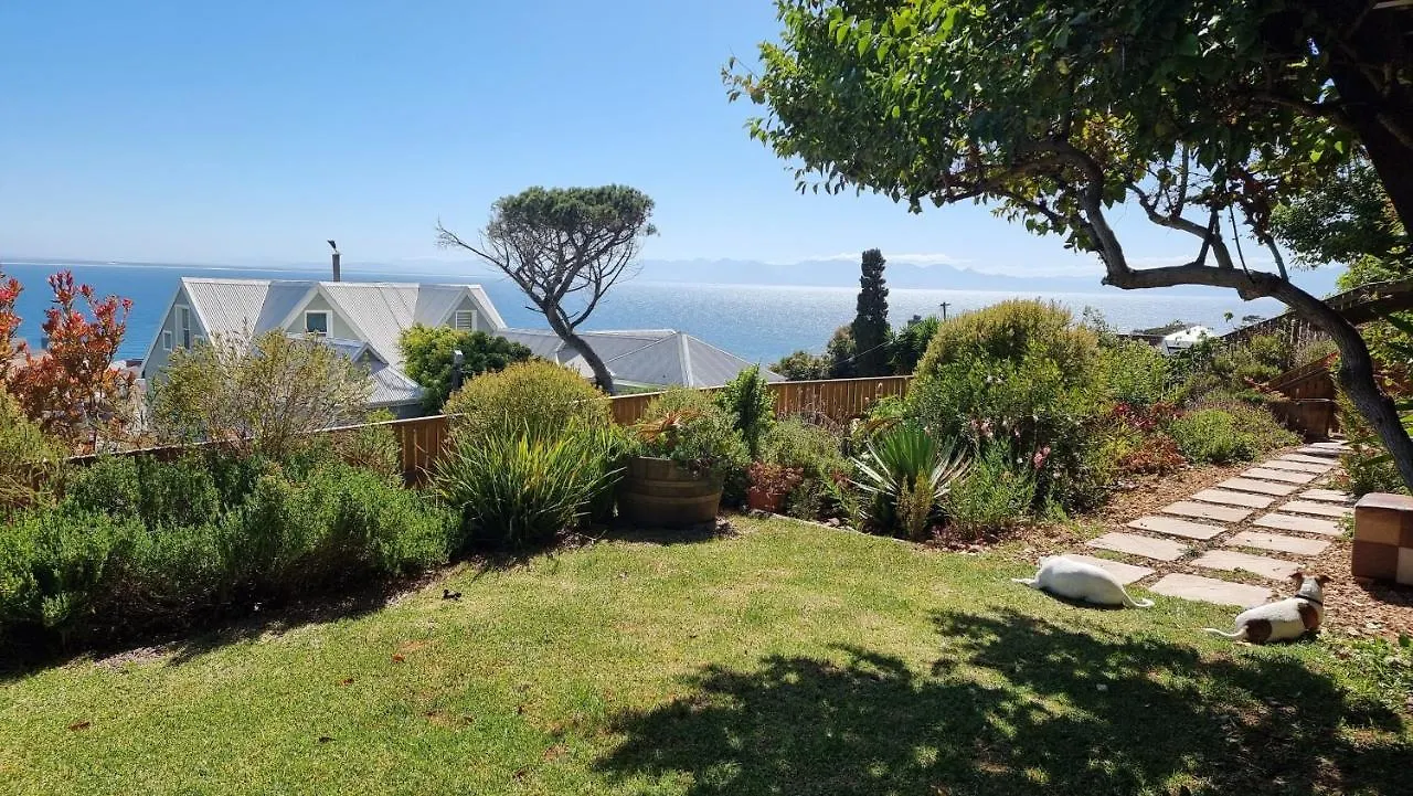 Mariner Guesthouse & Villa Simon's Town Guest house