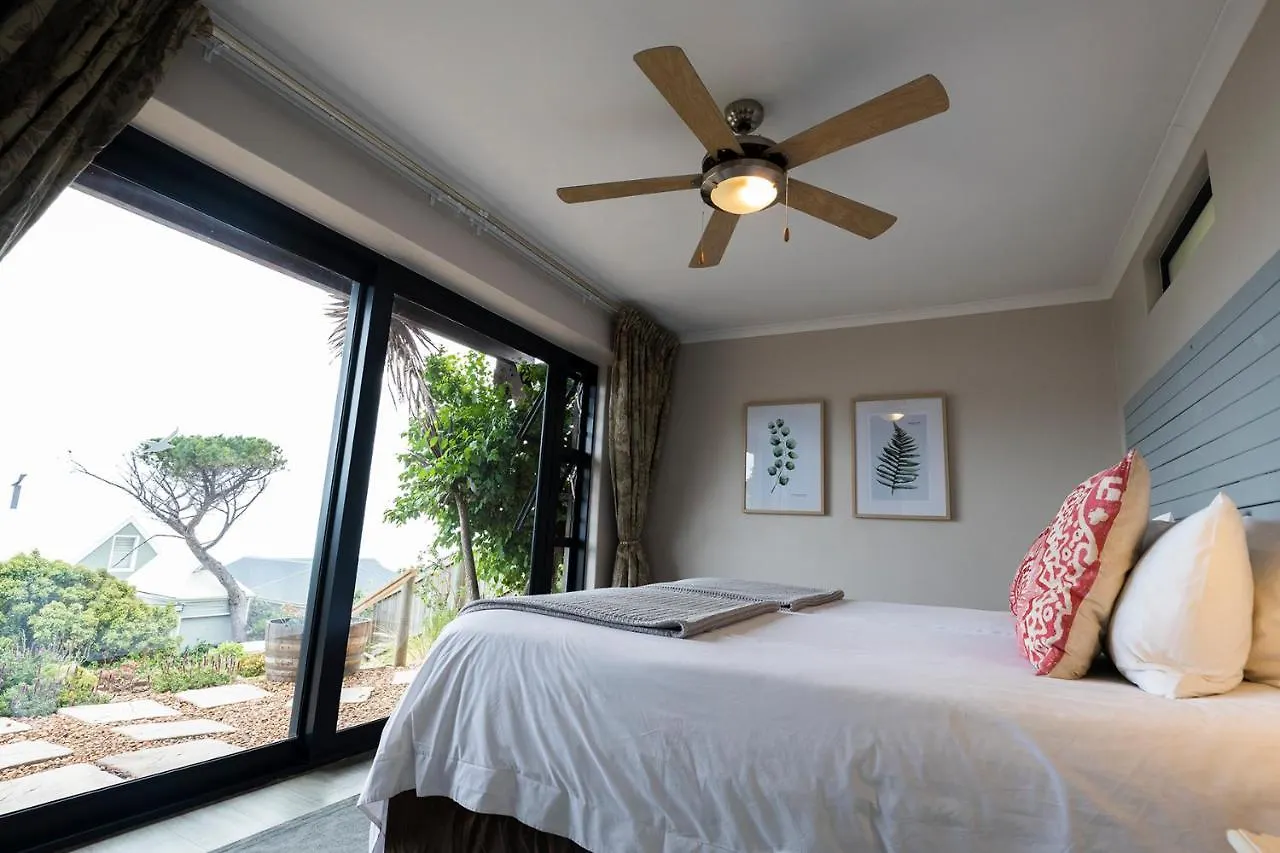 Mariner Guesthouse & Villa Simon's Town 4*,