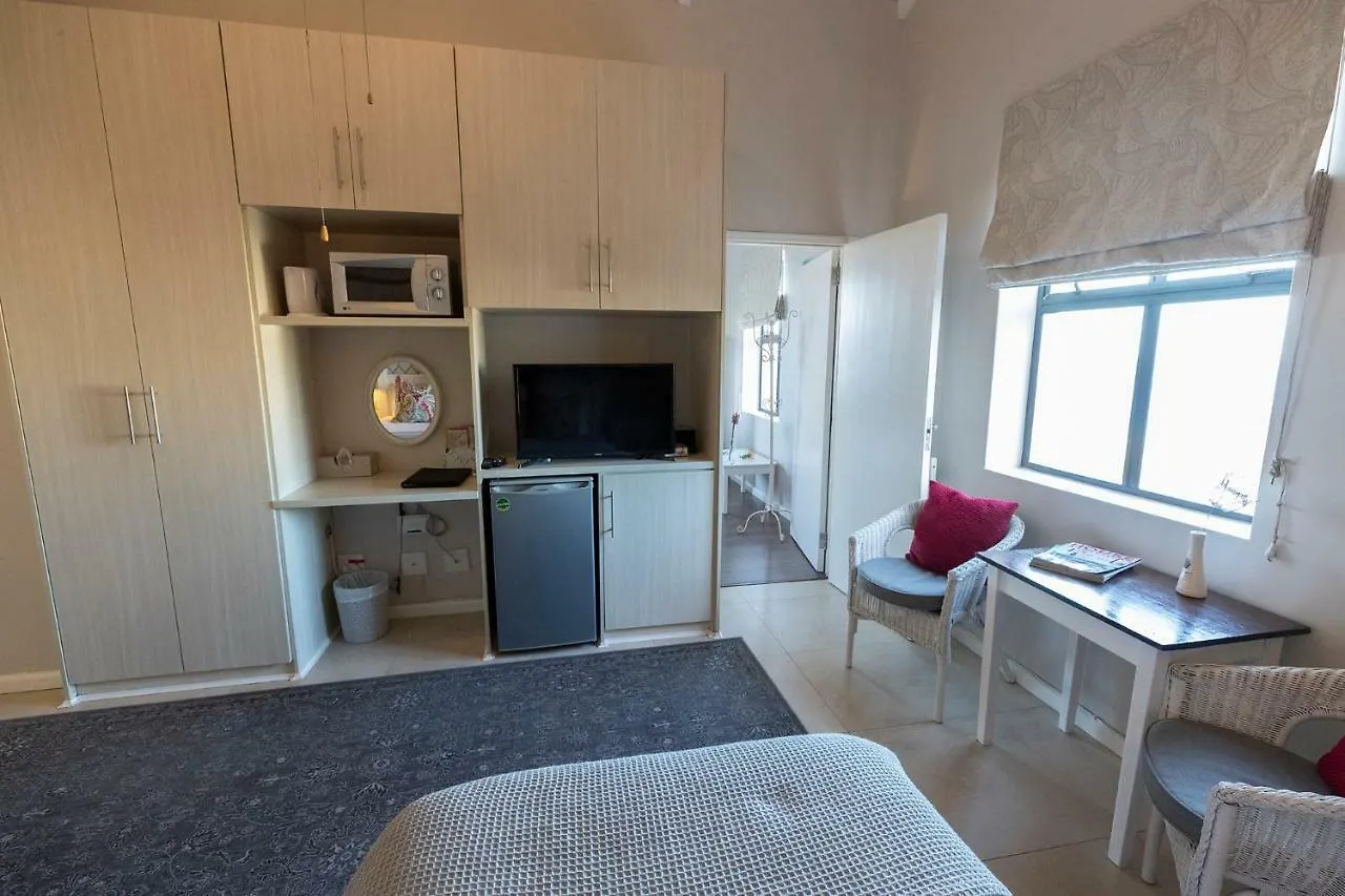 Mariner Guesthouse & Villa Simon's Town 4*,